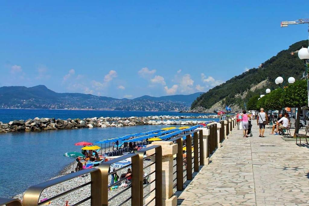 Appartamento Con Posto Auto Lavagna Exterior photo